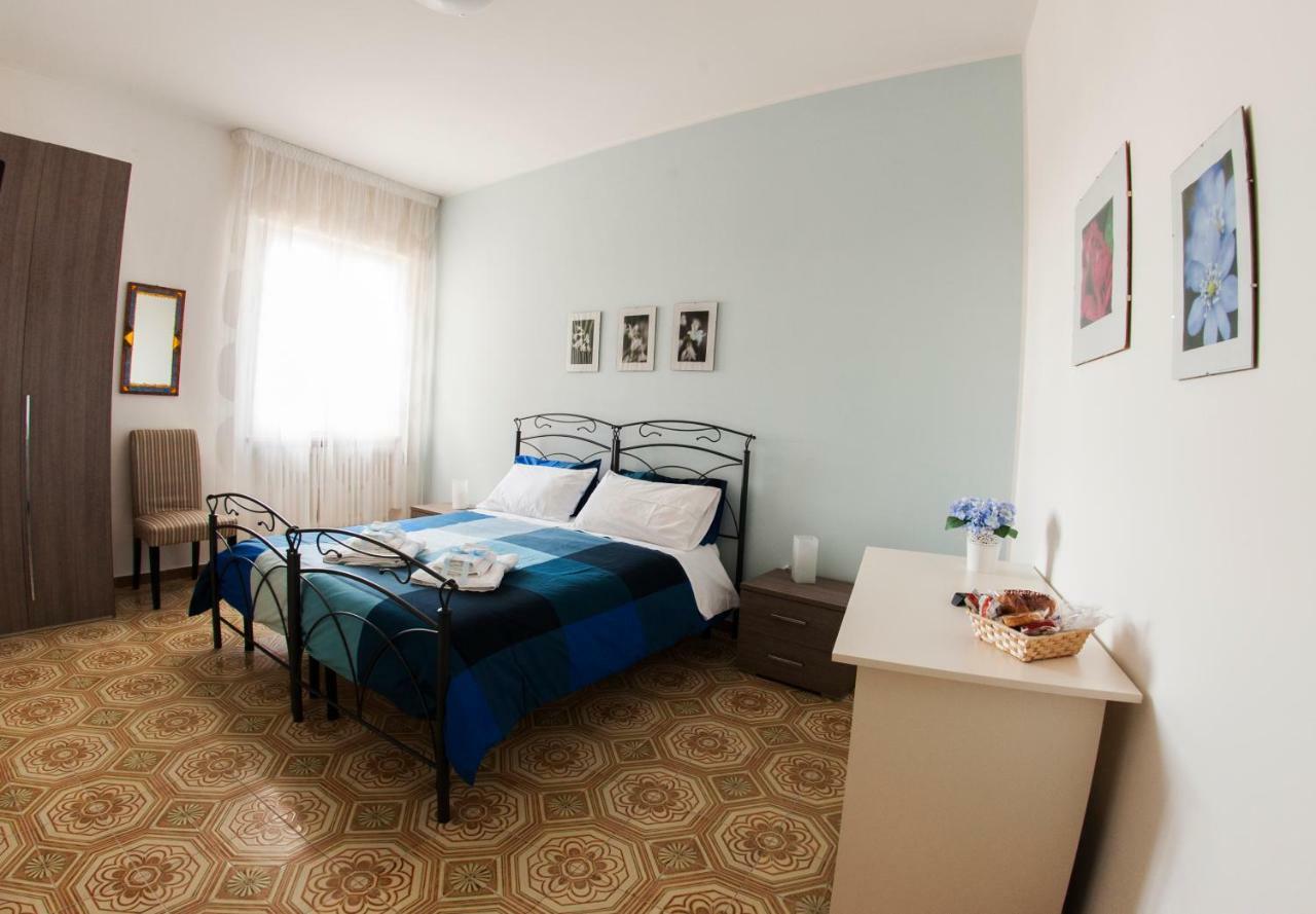 B&B Da Leo Каровиньо Екстериор снимка